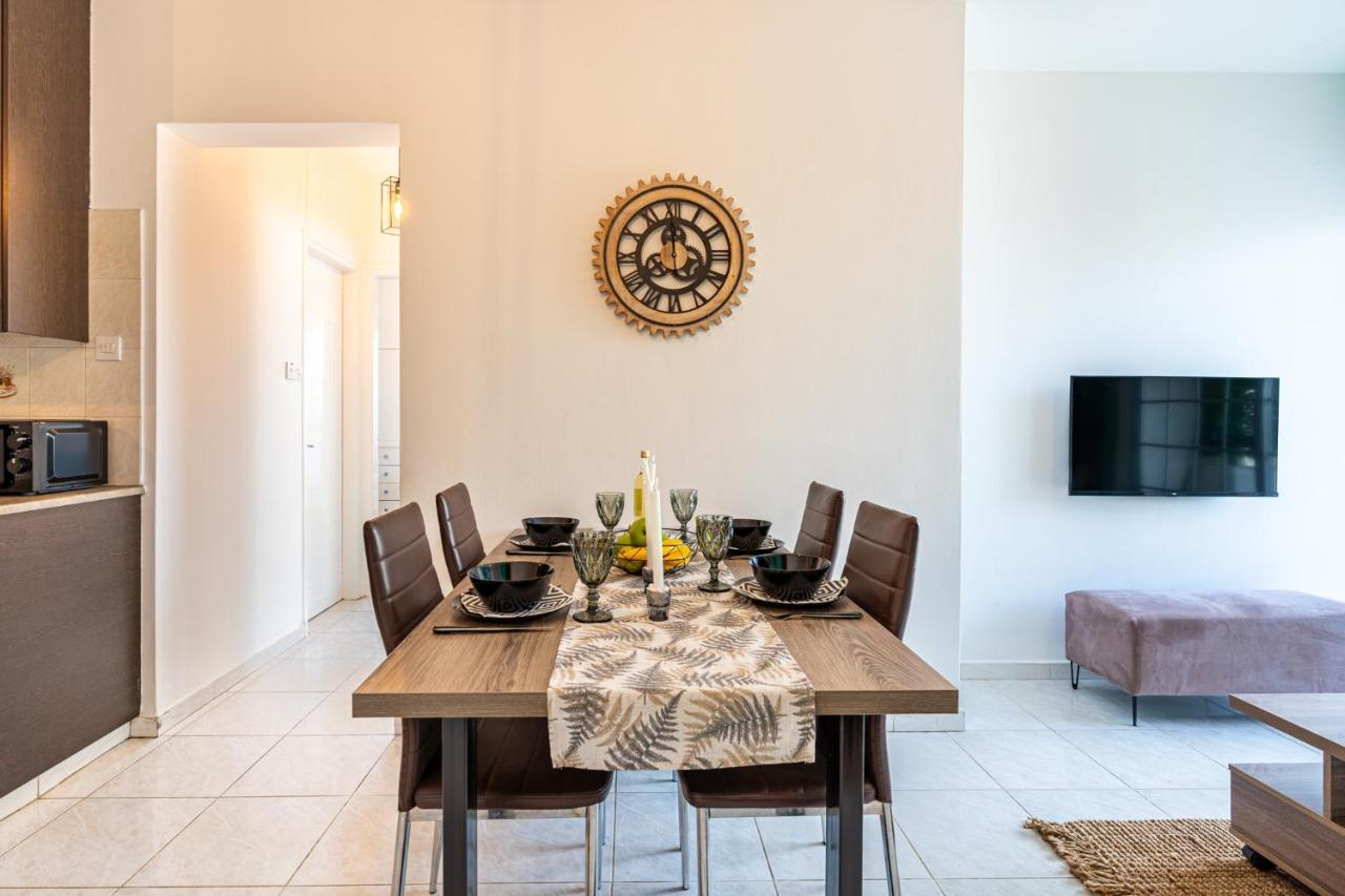 Araminta 2-Bedroom Apartment In Larnaca Luaran gambar